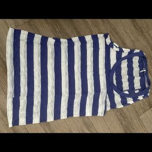 Splendid sleeveless shirt. Size XS. Great condition.